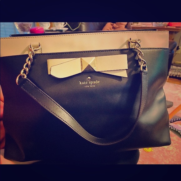 Kate Spade Tote - Picture 1 of 3